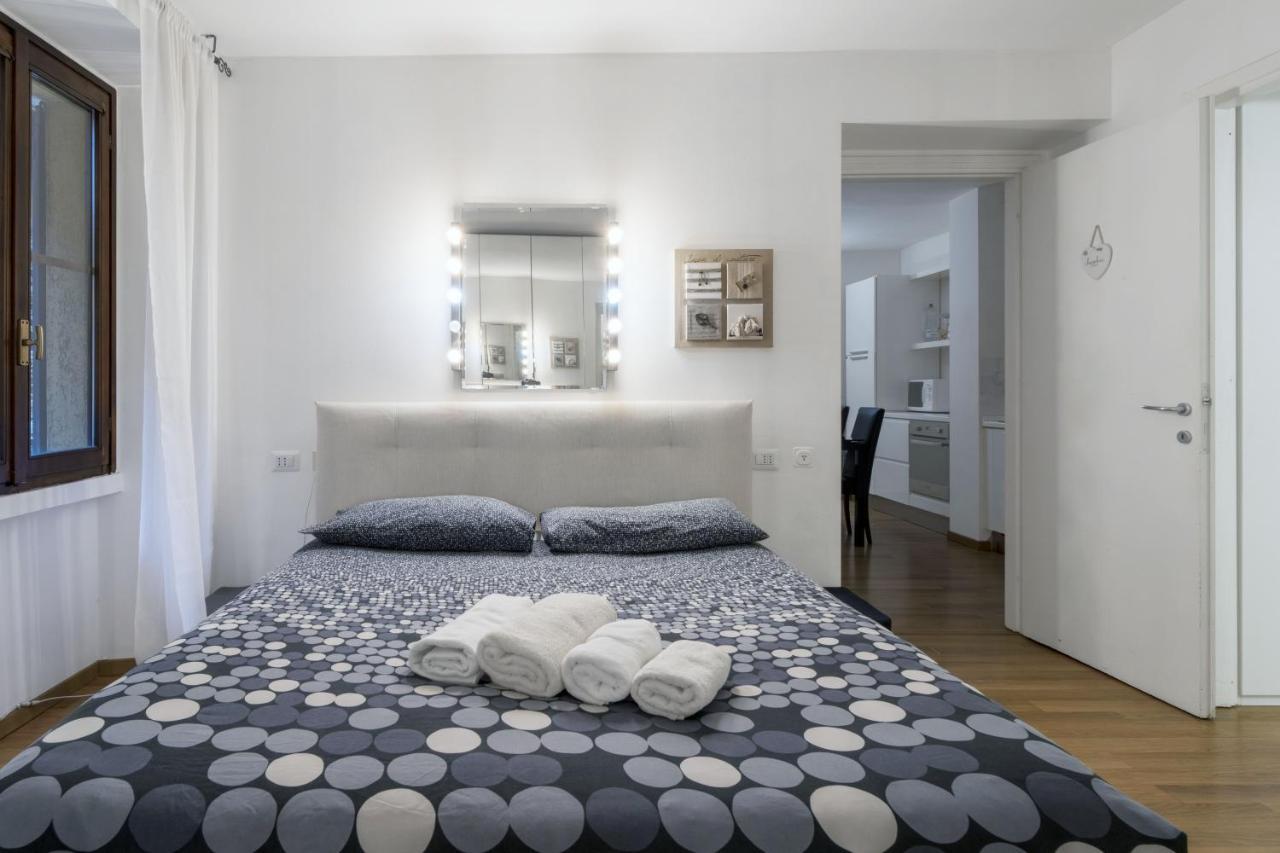 Cozy & Comfy Apt In Navigli Area Milan Exterior photo